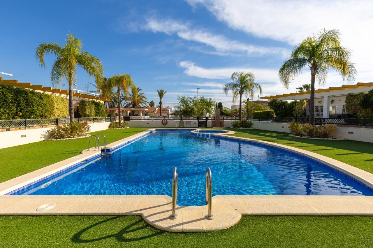 Happiness Corner By Fidalsa Villa Pilar de la Horadada Exterior photo